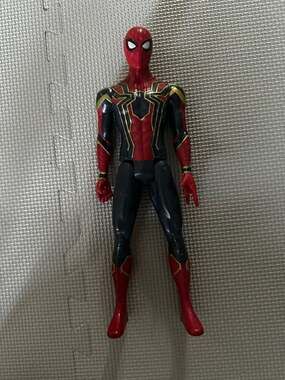 Hasbro Marvel Avengers Titan Hero Series Iron Spider-Man 12" Action Figure